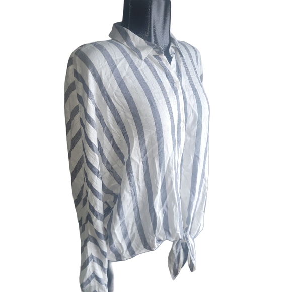 Jennifer Lopez White And Blue Striped Shirt M - Picture 3 of 7
